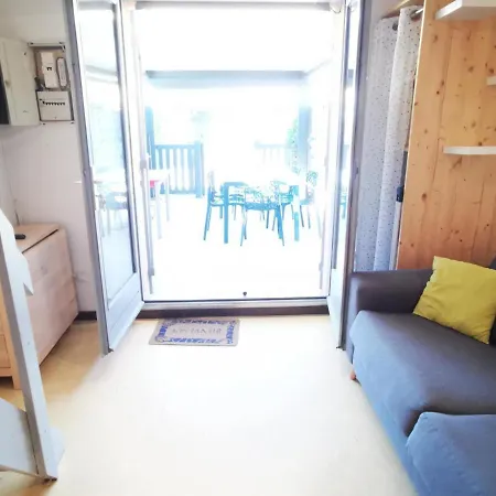 Holiday home Pavillon A Avec Piscine, Terrasse Et Parking - Fr-1-732-23
